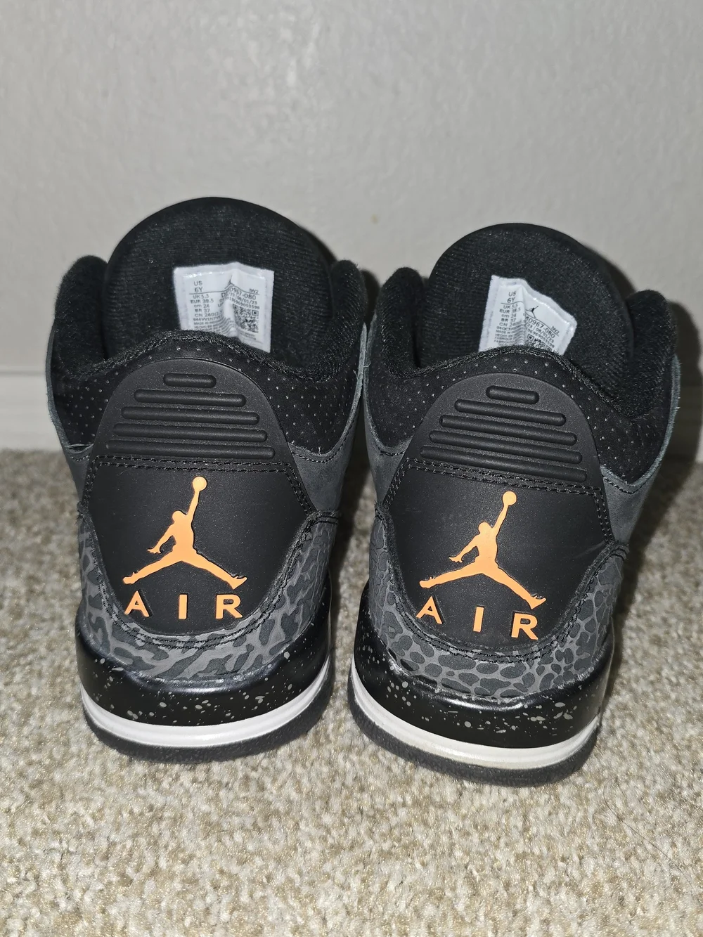 Jordan Kids' Retro 3 Fear Size 6Y  Low Top Sneakers - Black/Orange